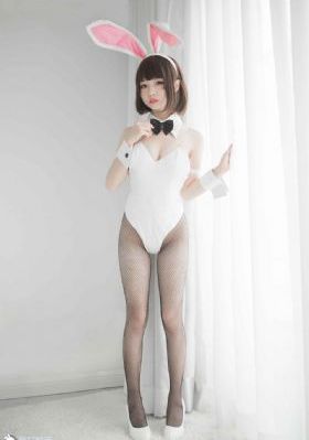 国产青草亚洲最新更新_DVDHD在线观看